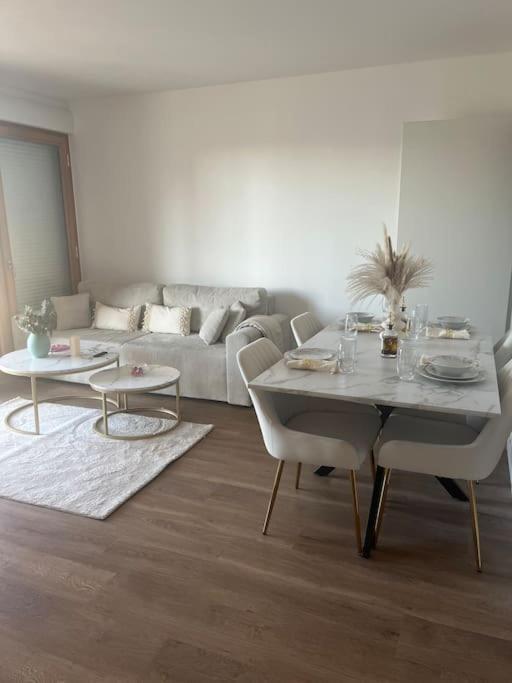 Appartement Luxueux Au Coeur De Lilla Esterno foto