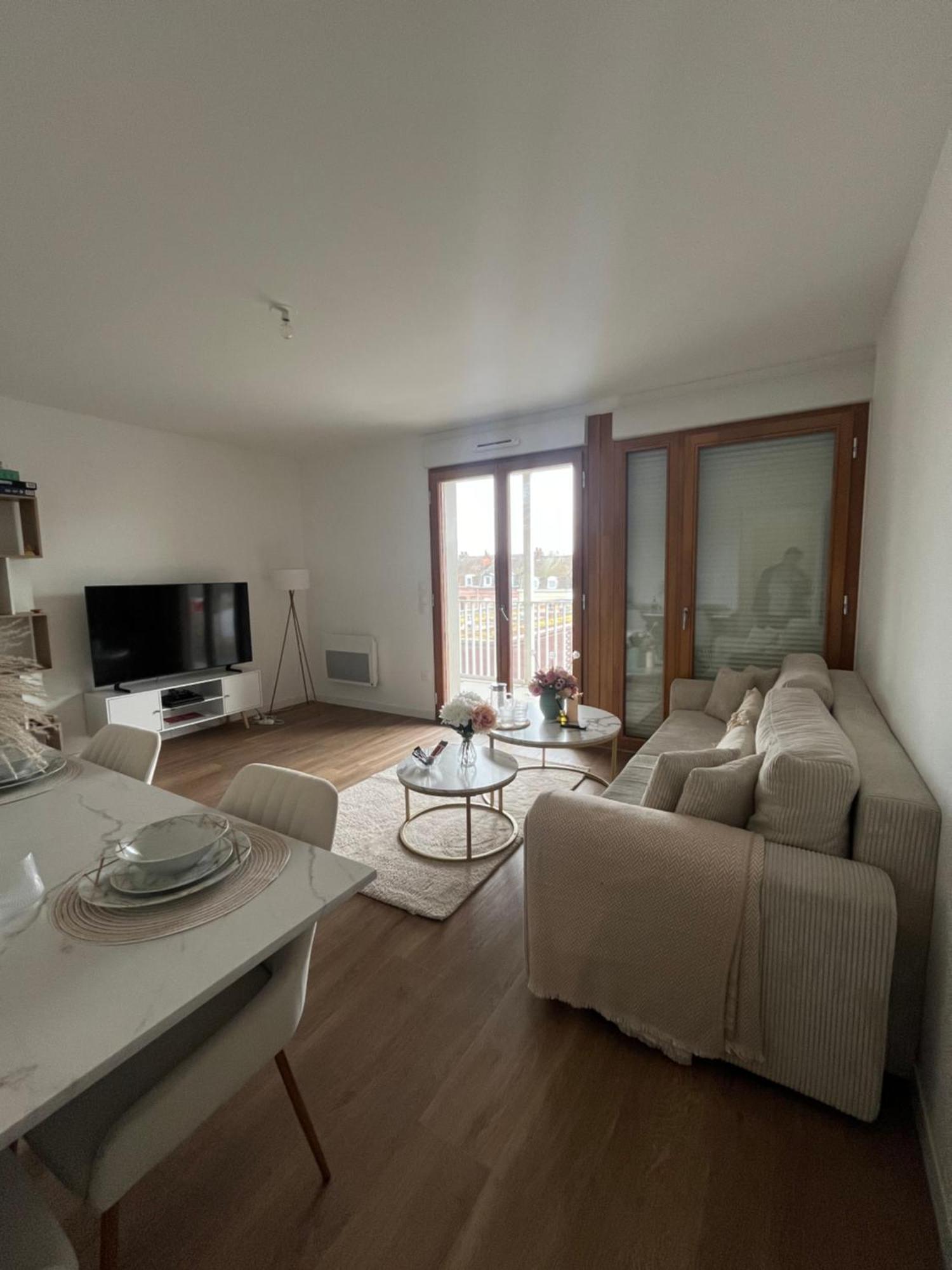 Appartement Luxueux Au Coeur De Lilla Esterno foto