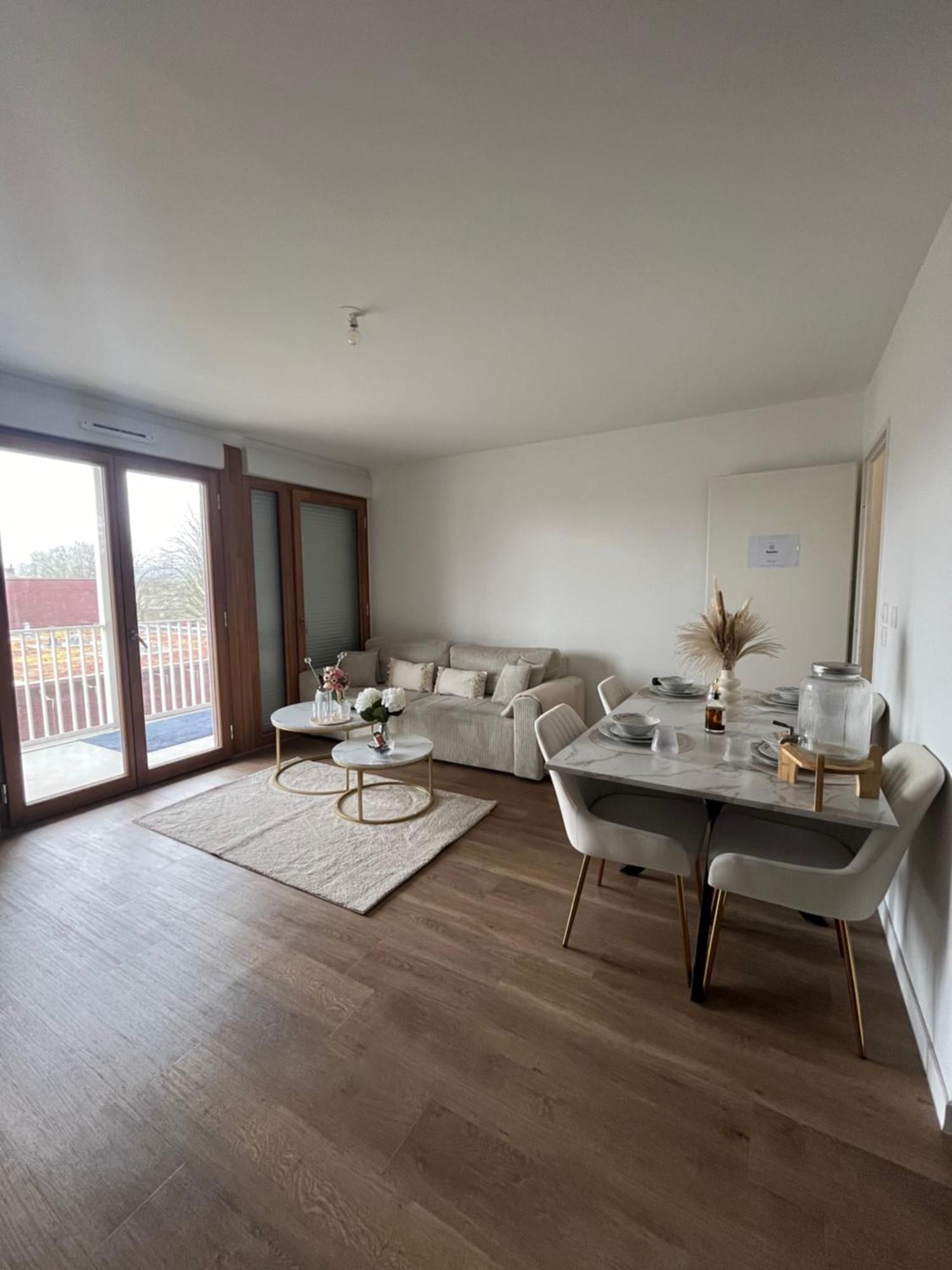 Appartement Luxueux Au Coeur De Lilla Esterno foto